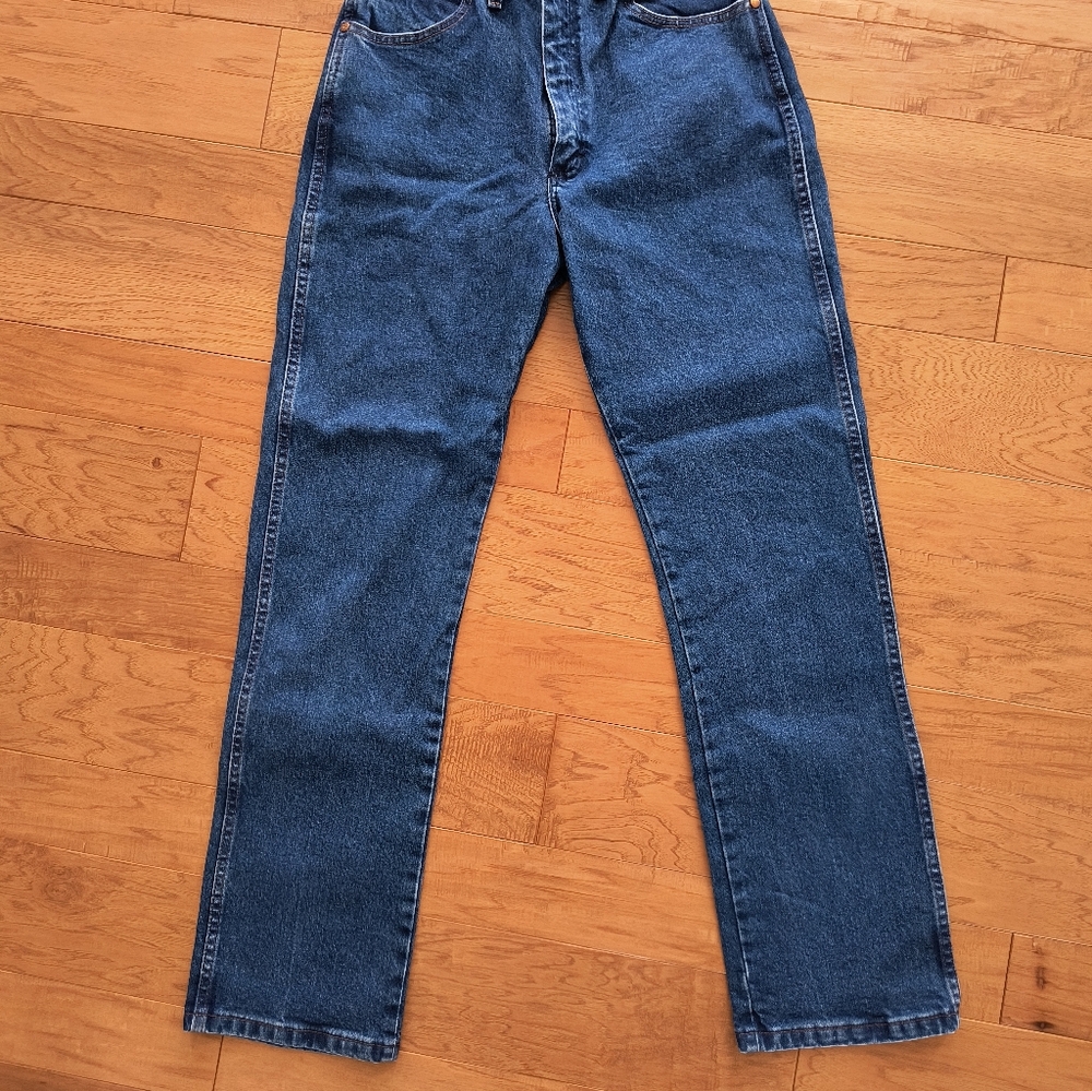 Wrangler Women's Straight Leg Blue Jeans